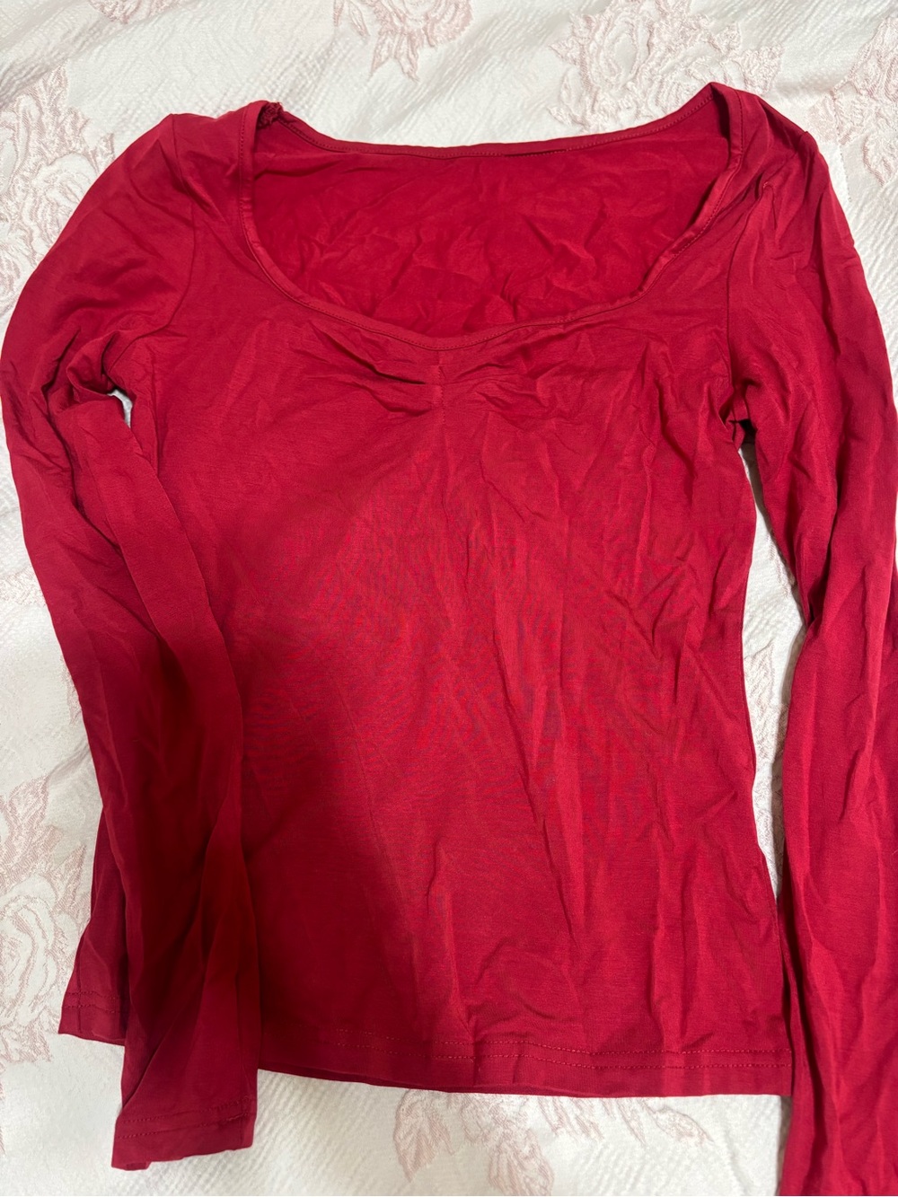 Women’s Long-Sleeve Scoop Neck Top - Red